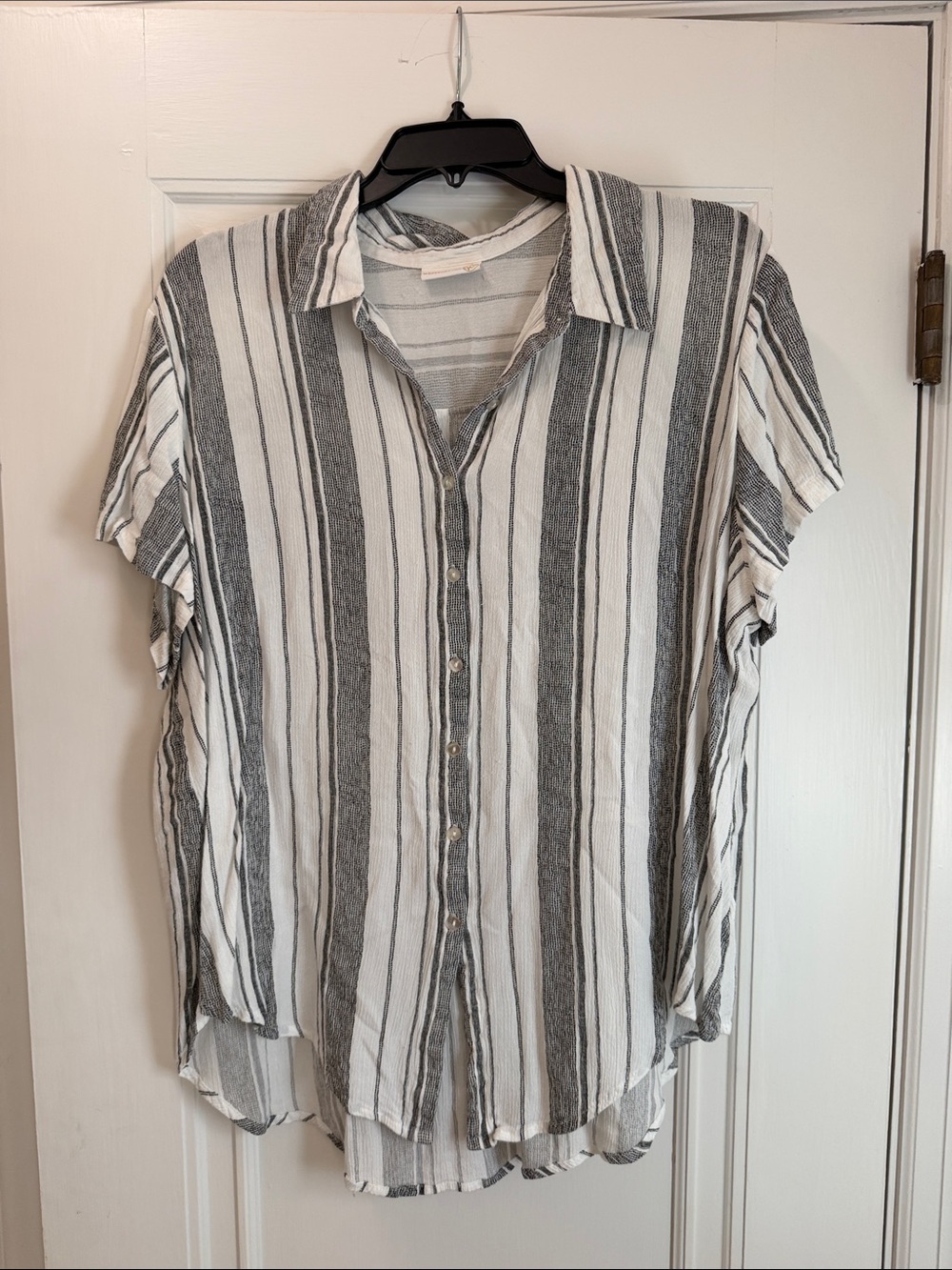 Relaxed Short-Sleeve Button-Down Shirt in White and Gray Stripe